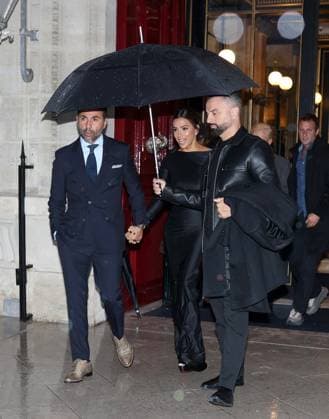 Eva Longoria and her husband Jose Baston in Paris Eva Longoria and her husband JosÃ Baston in Paris during the Fashion week . France , Paris on october 3 , 2025  Copyright: xDFYx