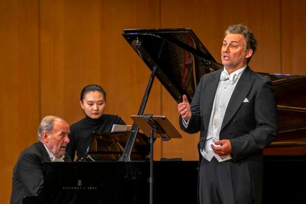 30.09.2025, Internationales Klassikfestival: Festival der Nationen 2025, im Kurhaus Bad Wörishofen (Unterallgäu), Sonderkonzert mit Startenor Jonas Kaufmann. Liederabend mit seinem Klavierpartner Helmut Deutsch. 30.09.2025, Klassikfestival Bad Wörishofen 30.09.2025, Klassikfestival Bad Wörishofen