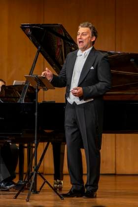 30.09.2025, Internationales Klassikfestival: Festival der Nationen 2025, im Kurhaus Bad Wörishofen (Unterallgäu), Sonderkonzert mit Startenor Jonas Kaufmann. Liederabend mit seinem Klavierpartner Helmut Deutsch. 30.09.2025, Klassikfestival Bad Wörishofen 30.09.2025, Klassikfestival Bad Wörishofen