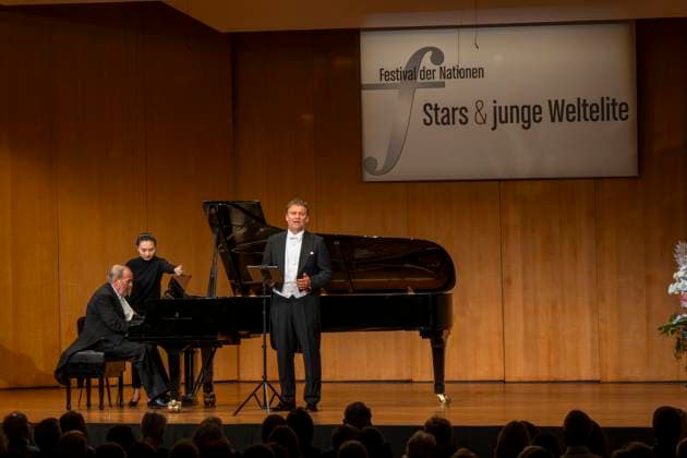 30.09.2025, Internationales Klassikfestival: Festival der Nationen 2025, im Kurhaus Bad Wörishofen (Unterallgäu), Sonderkonzert mit Startenor Jonas Kaufmann. Liederabend mit seinem Klavierpartner Helmut Deutsch. 30.09.2025, Klassikfestival Bad Wörishofen 30.09.2025, Klassikfestival Bad Wörishofen