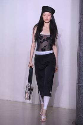 PFW - Vaillant Runway A model walks during the Vaillant show as part of Paris Fashion Week in Paris, France on October 03, 2025. Photo by Jerome Domine ABACAPRESS.COM  Copyright: xDominexJerome ABACAx