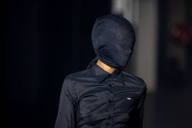 Vetements Womenswear Runway - PFW A mannequin model walks during the Vetements Womenswear Spring Summer 2026 show as part of Paris Fashion Week (PFW) on October 3, 2025 in Paris, France. Photo by Alexis Jumeau ABACAPRESS.COM Paris France  Copyright: xJumeauxAlexis ABACAx