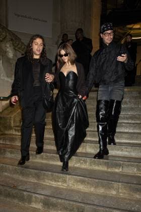 Barbara Palvin outside the EE72 magazine party at Le Grand Café during Paris Fashion Week PFW Ready to Wear Spring Summer 2026 on October 3rd, 2025 Jeremy MELLOUL Bestimage Celebrities at EE72 party during Paris Fashion Week Ready to Wear Collection Spring Summer 2026 on 3rd, October, 2025  Copyright: xJeremyxMelloulx xBestimagexJeremyxMelloulx xBestimagex