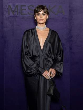 Taylor Hill - Photo Call of Messika Fashion Show, Spring Summer 2026 Collection as part of Paris Fashion Week, France, October 13th 2025 Olivier Borde Bestimage Photo Call of Messika Fashion Show, Spring Summer 2026 Collection as part of Paris Fashion Week, France, October 3rd 2025 Paris France  Copyright: xOLIVIERxBORDEx xBESTIMAGExOLIVIERxBORDEx xBESTIMAGEx