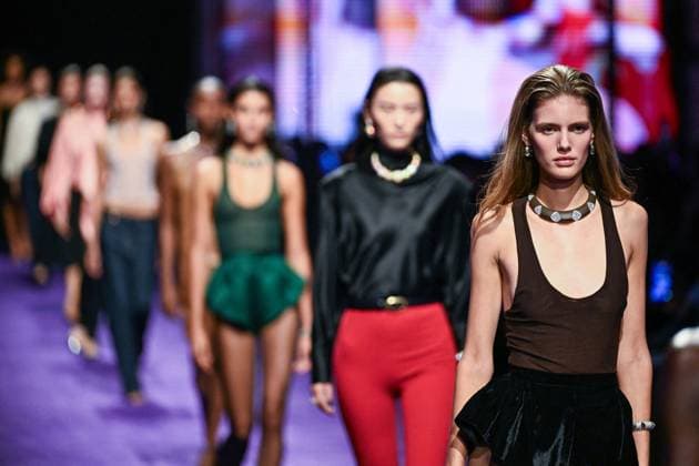 PFW Messika Runway Models walk the runway during the Messika Womenswear Spring Summer 2026 show as part of Paris Fashion Week in Paris, France on October 03, 2025. Photo by Aurore Marechal ABACAPRESS.COM Paris France  Copyright: xMarechalxAurore ABACAx