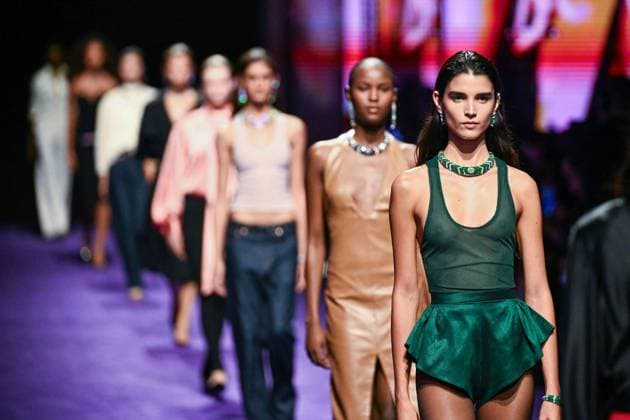 PFW Messika Runway Models walk the runway during the Messika Womenswear Spring Summer 2026 show as part of Paris Fashion Week in Paris, France on October 03, 2025. Photo by Aurore Marechal ABACAPRESS.COM Paris France  Copyright: xMarechalxAurore ABACAx
