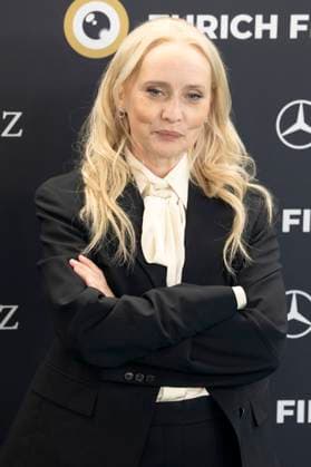 Mona Fastvold bei der Premiere des Kinofilms The Testament of Ann Lee auf dem 21. Zurich Film Festival 2025 im Kongresssaal. Zürich, 03.10.2025