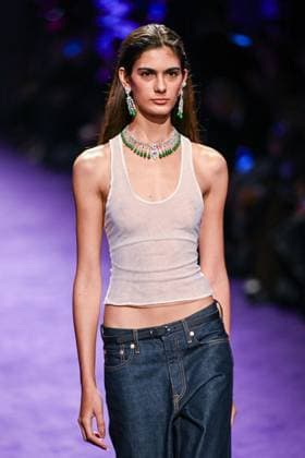 PFW Messika Runway A model walks the runway during the Messika Womenswear Spring Summer 2026 show as part of Paris Fashion Week in Paris, France on October 03, 2025. Photo by Aurore Marechal ABACAPRESS.COM Paris France  Copyright: xMarechalxAurore ABACAx