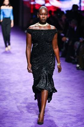 PFW Messika Runway A model walks the runway during the Messika Womenswear Spring Summer 2026 show as part of Paris Fashion Week in Paris, France on October 03, 2025. Photo by Aurore Marechal ABACAPRESS.COM Paris France  Copyright: xMarechalxAurore ABACAx