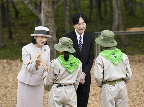 Crown prince visits greenery festival in Miyagi Pref. Japanese Crown Prince Fumihito and Crown Princess Kiko attend a greenery festival in Shiroishi in the northeastern Japan prefecture of Miyagi on Oct. 4, 2025.  A14AA0004909410P