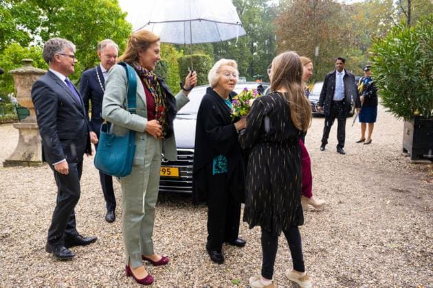 Princess Beatrix at the Oranjepad of the Princess Beatrix Muscle Fund. Baarn, the Netherlands. 04 Oct 2025 Princess Beatrix on the grounds of Soestdijk Palace at the sixth edition of the Princess Beatrix Muscle Fund s Orange Trail. Baarn The Netherlands  Copyright: xMischaxSchoemakerx