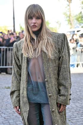 PFW Vivienne Westwood Outside Arrivals Victoria De Angelis arriving at Vivienne Westwood show during Paris Fashion Week in Paris, France on October 4, 2025. Photo by Julien Reynaud APS-Medias ABACAPRESS.COM Paris France  Copyright: xReynaudxJulien APS-Medias ABACAx