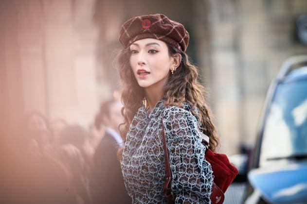 Paris Fashion Week spring summer 206 Vivienne Westwood show NiiNii 449310 2025 10 04 Paris France  Copyright: xBarbaraxNeymanx xStarfacex STAR_449310_012