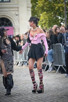 Paris Fashion Week spring summer 206 Vivienne Westwood Kicki Yangz Green show 449310 2025 10 04 Paris France  Copyright: xBarbaraxNeymanx xStarfacex STAR_449310_044