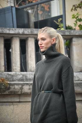 Paris Fashion Week spring summer 206 Elie Saab show Devon Windsor 449310 2025 10 04 Ethiopia  Copyright: xBarbaraxNeymanx xStarfacex STAR_449310_070