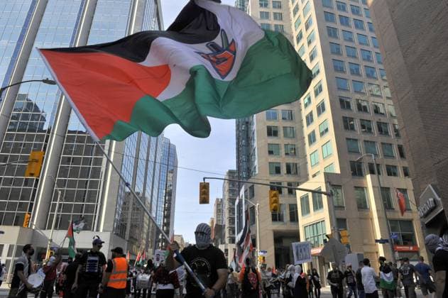 Pro-Palestinian demonstration in Ottowa OTTOWA, CANADA - OCTOBER 4: Ottawa residents participate in a demonstration, featuring Palestinian flags, concerning the call for a free Palestine in Ottowa, Canada on October 4, 2025. Kadri Mohamed Anadolu Ottowa Canada. Editorial use only. Please get in touch for any other usage.  Copyright: x2025xAnadoluxKadrixMohamedx
