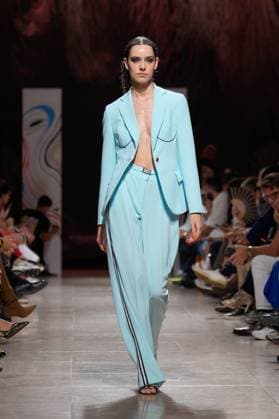 October 4, 2025, Lisbon, Portugal: A model walks the runway during Carlos Gil fashion show at ModaLisboa Base, Lisbon Fashion Week in Lisboa. Lisbon Portugal - ZUMAs197 20251004_aaa_s197_600 Copyright: xBrunoxdexCarvalhox