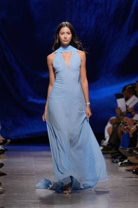 October 4, 2025, Lisbon, Portugal: A model walks the runway during Goncalo Peixoto fashion show at ModaLisboa Base, Lisbon Fashion Week in Lisboa. Lisbon Portugal - ZUMAs197 20251004_aaa_s197_560 Copyright: xBrunoxdexCarvalhox