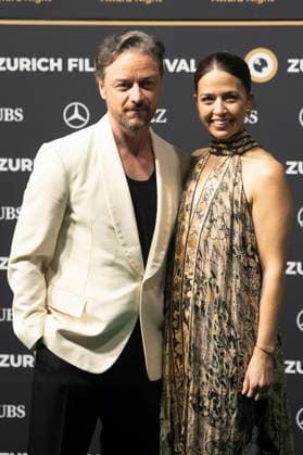 James McAvoy mit Eehfrau Lisa Liberati bei der Premiere des Kinofilms California Schemin auf dem 21. Zurich Film Festival 2025 im Opernhaus. Zürich, 04.10.2025