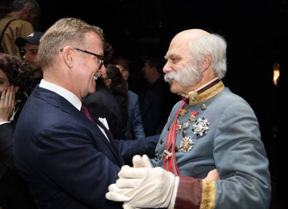 Die Fledermaus Premiere - Theater an der Wien Wien, Theater an der Wien, 04. 10. 2025 Peter HEILKER, Alexander STROBELE