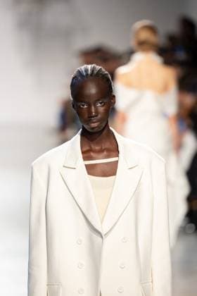 Runway Niccolo Pasqualetti Womenswear - PFW A model mannequin walks the runway during the Niccolò Pasqualetti Womenswear Spring Summer 2026 show as part of Paris Fashion Week on October 5, 2025 in Paris, France. Photo by Alexis Jumeau ABACAPRESS.COM Paris France  Copyright: xJumeauxAlexis ABACAx