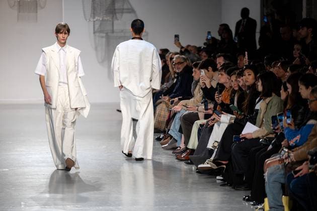 Runway Niccolo Pasqualetti Womenswear - PFW A model mannequin walks the runway during the Niccolò Pasqualetti Womenswear Spring Summer 2026 show as part of Paris Fashion Week on October 5, 2025 in Paris, France. Photo by Alexis Jumeau ABACAPRESS.COM Paris France  Copyright: xJumeauxAlexis ABACAx