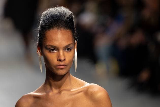 Runway Niccolo Pasqualetti Womenswear - PFW A model mannequin walks the runway during the Niccolò Pasqualetti Womenswear Spring Summer 2026 show as part of Paris Fashion Week on October 5, 2025 in Paris, France. Photo by Alexis Jumeau ABACAPRESS.COM Paris France  Copyright: xJumeauxAlexis ABACAx