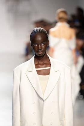 Runway Niccolo Pasqualetti Womenswear - PFW A model mannequin walks the runway during the Niccolò Pasqualetti Womenswear Spring Summer 2026 show as part of Paris Fashion Week on October 5, 2025 in Paris, France. Photo by Alexis Jumeau ABACAPRESS.COM Paris France  Copyright: xJumeauxAlexis ABACAx