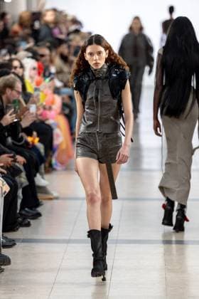 Runway Ottolinger Womenswear - PFW A model mannequin walks the runway during the Ottolinger Womenswear Spring Summer 2026 show as part of Paris Fashion Week on October 05, 2025 in Paris, France. Photo by Alexis Jumeau ABACAPRESS.COM Paris France  Copyright: xJumeauxAlexis ABACAx