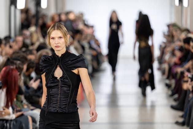 Runway Ottolinger Womenswear - PFW A model mannequin walks the runway during the Ottolinger Womenswear Spring Summer 2026 show as part of Paris Fashion Week on October 05, 2025 in Paris, France. Photo by Alexis Jumeau ABACAPRESS.COM Paris France  Copyright: xJumeauxAlexis ABACAx