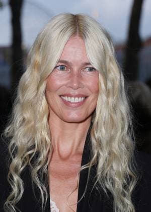 Claudia Schiffer arrives at the Chloe Collection Femme Prêt à Porter Printemps Eté 2026 fashion show as part of Paris Fashion Week PFW in Paris, France, on October 5, 2025 Denis Guignebourg Bestimage Arrivals at the Chloe fashion show as part of Spring Summer 2026 Paris Fashion Week in Paris, France, on October 5, 2025  Copyright: xDenisxGuignebourgx xBestimagexDenisxGuignebourgx xBestimagex