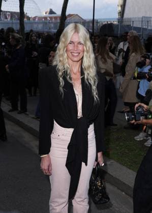 Claudia Schiffer arrives at the Chloe Collection Femme Prêt à Porter Printemps Eté 2026 fashion show as part of Paris Fashion Week PFW in Paris, France, on October 5, 2025 Denis Guignebourg Bestimage Arrivals at the Chloe fashion show as part of Spring Summer 2026 Paris Fashion Week in Paris, France, on October 5, 2025  Copyright: xDenisxGuignebourgx xBestimagexDenisxGuignebourgx xBestimagex