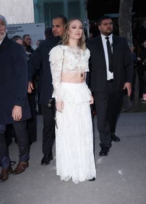 Olivia Wilde arrives at the Chloe Collection Femme Prêt à Porter Printemps Eté 2026 fashion show as part of Paris Fashion Week PFW in Paris, France, on October 5, 2025 Denis Guignebourg Bestimage Arrivals at the Chloe fashion show as part of Spring Summer 2026 Paris Fashion Week in Paris, France, on October 5, 2025 Paris France  Copyright: xDenisxGuignebourgx xBestimagexDenisxGuignebourgx xBestimagex