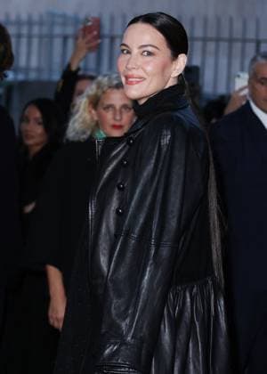 Liv Tyler arrives at the Chloe Collection Femme Prêt à Porter Printemps Eté 2026 fashion show as part of Paris Fashion Week PFW in Paris, France, on October 5, 2025 Denis Guignebourg Bestimage Arrivals at the Chloe fashion show as part of Spring Summer 2026 Paris Fashion Week in Paris, France, on October 5, 2025 Paris France  Copyright: xDenisxGuignebourgx xBestimagexDenisxGuignebourgx xBestimagex