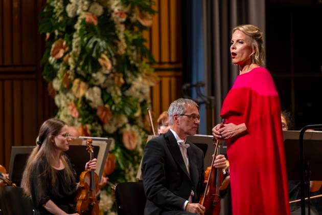 05.10..2025, Internationales Klassikfestival: Festival der Nationen 2025, im Kurhaus Bad Wörishofen (Unterallgäu), Abschlussgala: Arienabend mit Elena Garanca (Mezzosopran), Dirigent Karel Mark Chichon, Janacek Philharmonic Orchestra Prag, 05.10.2025, Klassikfestival Bad Wörishofen 05.10.2025, Klassikfestival Bad Wörishofen