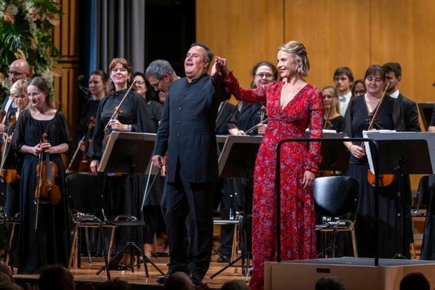 05.10..2025, Internationales Klassikfestival: Festival der Nationen 2025, im Kurhaus Bad Wörishofen (Unterallgäu), Abschlussgala: Arienabend mit Elena Garanca (Mezzosopran), Dirigent Karel Mark Chichon, Janacek Philharmonic Orchestra Prag, 05.10.2025, Klassikfestival Bad Wörishofen 05.10.2025, Klassikfestival Bad Wörishofen