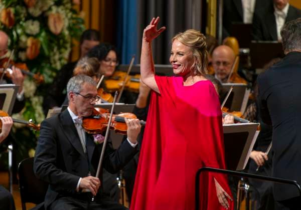 05.10..2025, Internationales Klassikfestival: Festival der Nationen 2025, im Kurhaus Bad Wörishofen (Unterallgäu), Abschlussgala: Arienabend mit Elena Garanca (Mezzosopran), Dirigent Karel Mark Chichon, Janacek Philharmonic Orchestra Prag, 05.10.2025, Klassikfestival Bad Wörishofen 05.10.2025, Klassikfestival Bad Wörishofen
