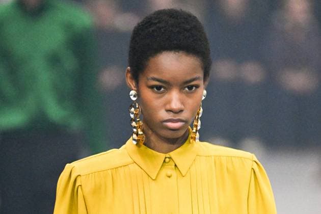 PFW Valentino Runway A model walks the runway during the Valentino Womenswear Spring Summer 2026 show as part of Paris Fashion Week in Paris, France on October 05, 2025. Photo by Aurore Marechal ABACAPRESS.COM Paris France  Copyright: xMarechalxAurore ABACAx