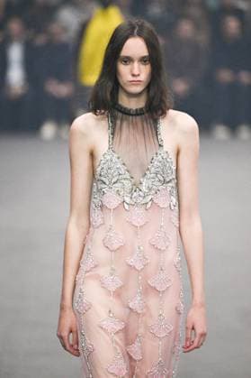 PFW Valentino Runway A model walks the runway during the Valentino Womenswear Spring Summer 2026 show as part of Paris Fashion Week in Paris, France on October 05, 2025. Photo by Aurore Marechal ABACAPRESS.COM Paris France  Copyright: xMarechalxAurore ABACAx