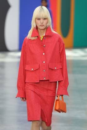 PFW - Akris Runway A model walks the runway during the Akris Womenswear Spring Summer 2026 show as part of Paris Fashion Week on October 05, 2025 in Paris, France. Photo by Alain-Gil Gonzalez ABACAPRESS.COM Paris France  Copyright: xGonzalezxAlain-Gil ABACAx