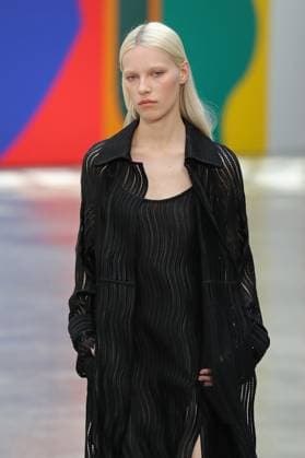 PFW - Akris Runway A model walks the runway during the Akris Womenswear Spring Summer 2026 show as part of Paris Fashion Week on October 05, 2025 in Paris, France. Photo by Alain-Gil Gonzalez ABACAPRESS.COM Paris France  Copyright: xGonzalezxAlain-Gil ABACAx