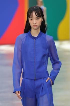 PFW - Akris Runway A model walks the runway during the Akris Womenswear Spring Summer 2026 show as part of Paris Fashion Week on October 05, 2025 in Paris, France. Photo by Alain-Gil Gonzalez ABACAPRESS.COM Paris France  Copyright: xGonzalezxAlain-Gil ABACAx