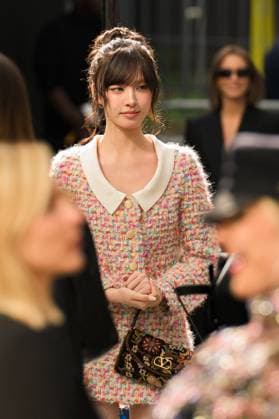 PFW Valentino Outside Arrivals Liz from IVE attends the Valentino Womenswear Spring Summer 2026 show as part of Paris Fashion Week on October 05, 2025 in Paris, France. Photo by Laurent Zabulon ABACAPRESS.COM Paris France  Copyright: xZabulonxLaurent ABACAx