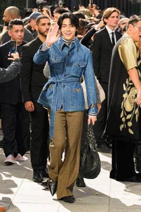 PFW Valentino Outside Arrivals Peemwasu attends the Valentino Womenswear Spring Summer 2026 show as part of Paris Fashion Week on October 05, 2025 in Paris, France. Photo by Laurent Zabulon ABACAPRESS.COM Paris France  Copyright: xZabulonxLaurent ABACAx