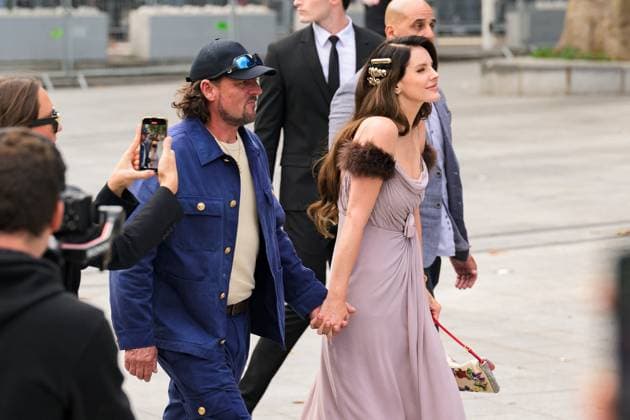PFW Valentino Outside Arrivals Lana Del Rey and her husband Jeremy Dufrene attend the Valentino Womenswear Spring Summer 2026 show as part of Paris Fashion Week on October 05, 2025 in Paris, France. Photo by Laurent Zabulon ABACAPRESS.COM Paris France  Copyright: xZabulonxLaurent ABACAx