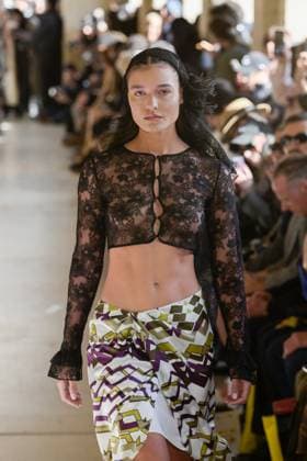PFW - Shuting Qiu Runway A model walks the runway during the Shuting Qiu Womenswear Spring Summer 2026 show as part of Paris Fashion Week on October 5, 2025 in Paris, France. Photo by Jana Call me J ABACAPRESS.COM Paris Ile de France France  Copyright: xJanaxCallxmexJ ABACAx