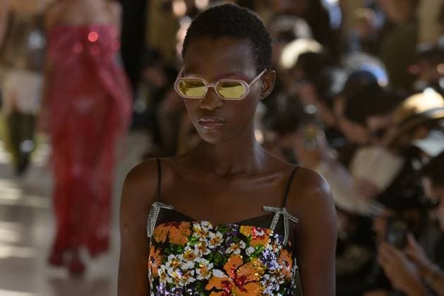 PFW - Shuting Qiu Runway A model walks the runway during the Shuting Qiu Womenswear Spring Summer 2026 show as part of Paris Fashion Week on October 5, 2025 in Paris, France. Photo by Jana Call me J ABACAPRESS.COM Paris Ile de France France  Copyright: xJanaxCallxmexJ ABACAx