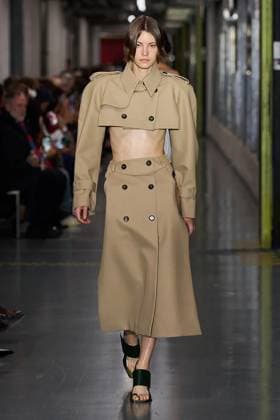 (251006) -- PARIS, Oct. 6, 2025 -- A model presents creations from the ready-to-wear Spring Summer 2026 collections by Jean Paul Gaultier during the Paris Fashion Week in Paris, France, on Oct. 5, 2025. ( Handout via Xinhua) FRANCE-PARIS-FASHION WEEK-JEAN PAUL GAULTIER MeetEurope 