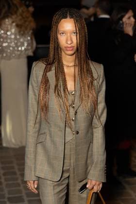 Margeaux Labat People at the McQueen Womens Ready to Wear Spring Summer 2026 Collection show during Paris Fashion Week PFW on October 5, 2025 Julien Sarkissian Bestimage People at the McQueen Womens Ready to Wear Spring Summer 2026 Collection show during Paris Fashion Week PFW on October 5, 2025 Paris France  Copyright: xJulienxSarkissianx xBestimagexJulienxSarkissianx xBestimagex