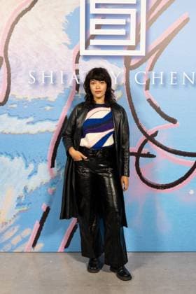 Guest au photocall du défilé Shiatzi Chen Collection Femme Prêt à Porter Printemps Eté 2026 au palais de Tokyo lors de la Fashion Week de Paris PFW , le 6 octobre 2025 Julien Sarkissian Bestimage Photocall of Shiatzi Chen Women Ready to Wear Spring Summer 2026 Collection fashion show, during Paris Fashion Week, on October 6th, 2025 Paris France  Copyright: xJulienxSarkissianx xBestimagexJulienxSarkissianx xBestimagex